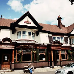 The Forester Ealing Couette-café