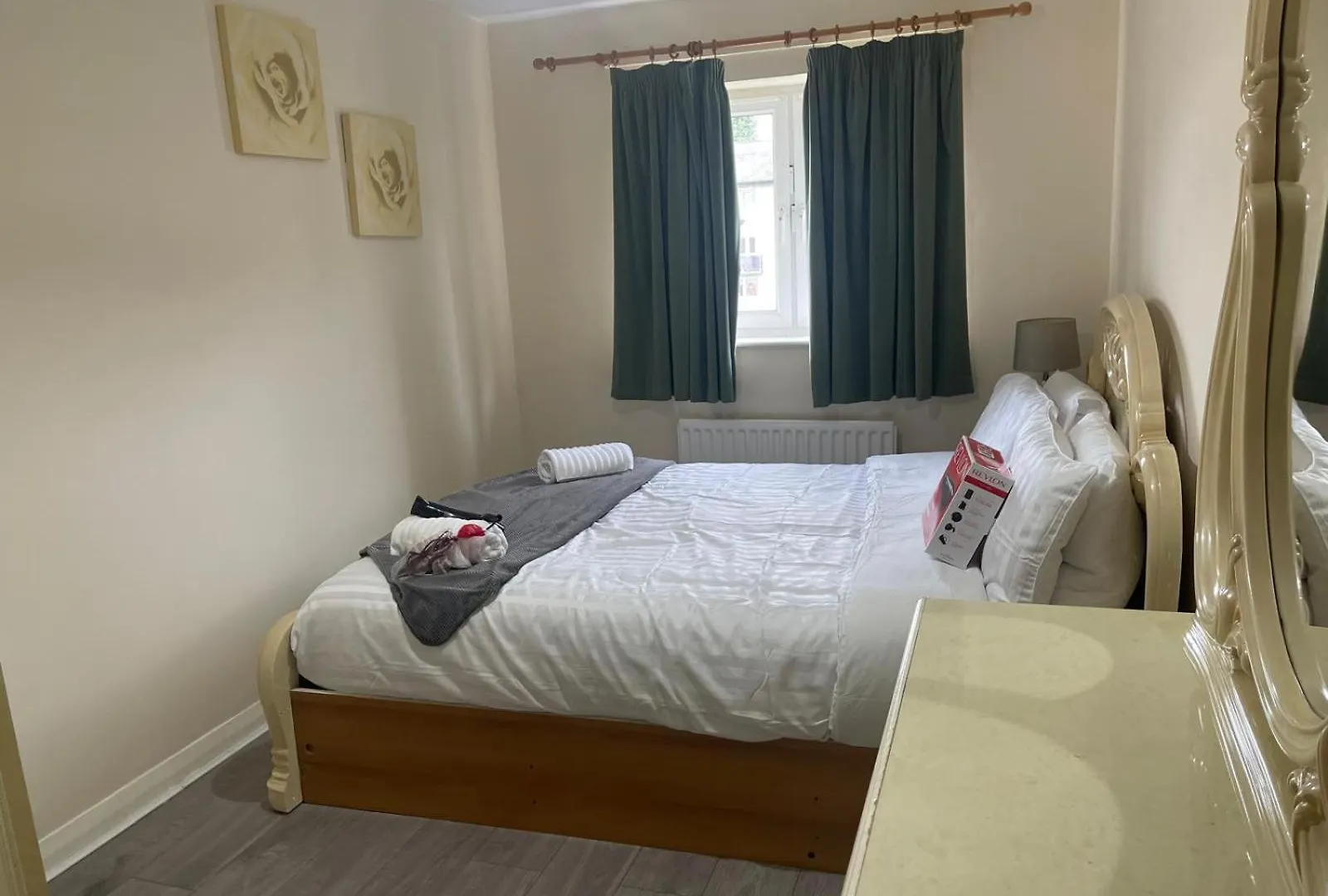 2 Bed Flat Close To New Cross Gate, Se14 London Apartment